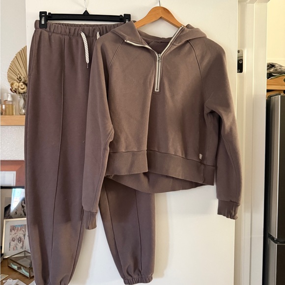 Vuori plum Hoodie and Jogger Set - Picture 1 of 2